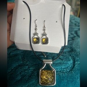 NWT Silver Necklace & Earrings Set